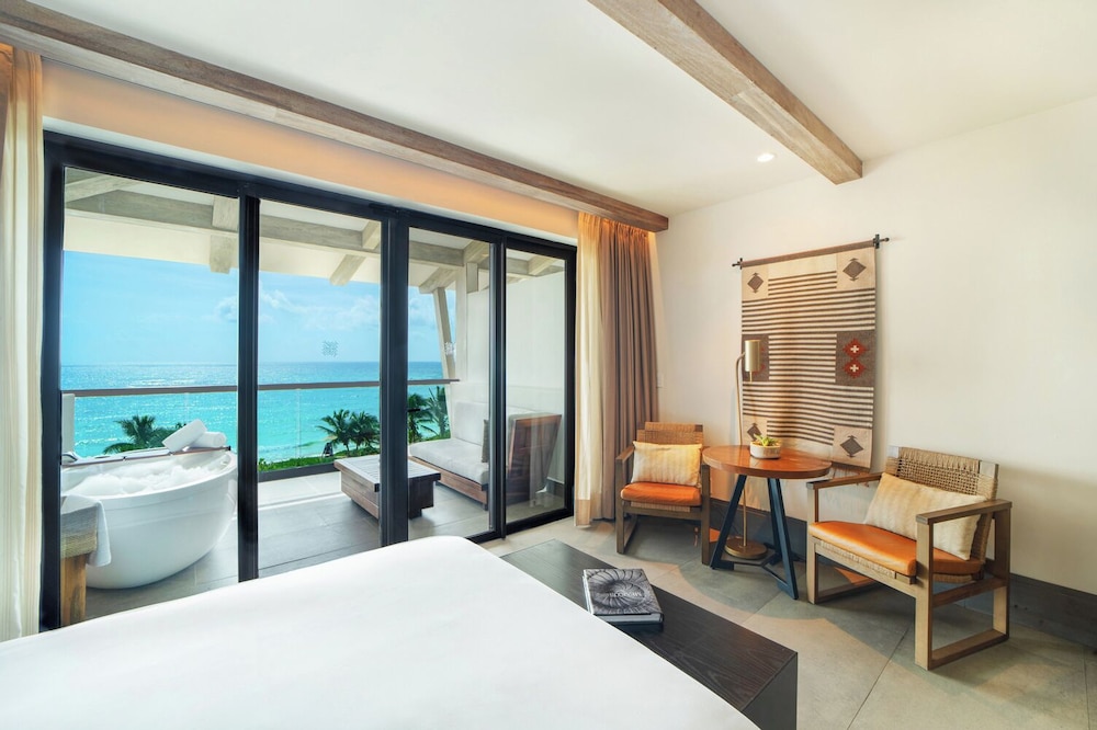 ALCOBA, QUEEN BED, OCEAN VIEW