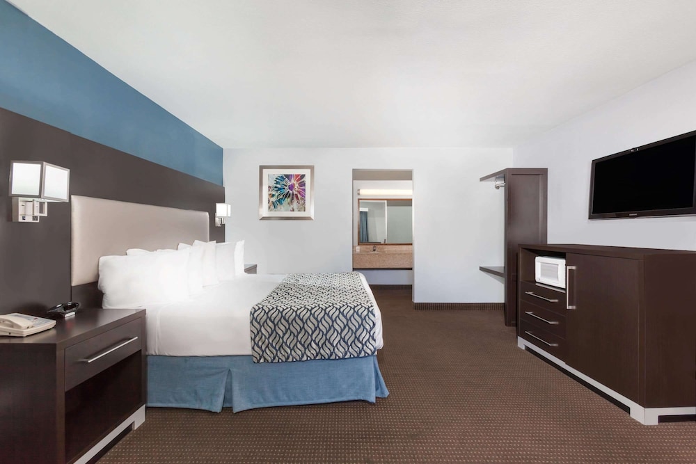 Days Inn By Wyndham Austin/University/Downtown 18/32