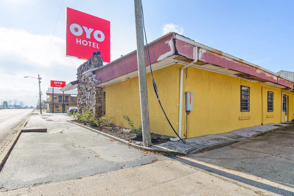 OYO Hotel Blytheville AR I-55 detail