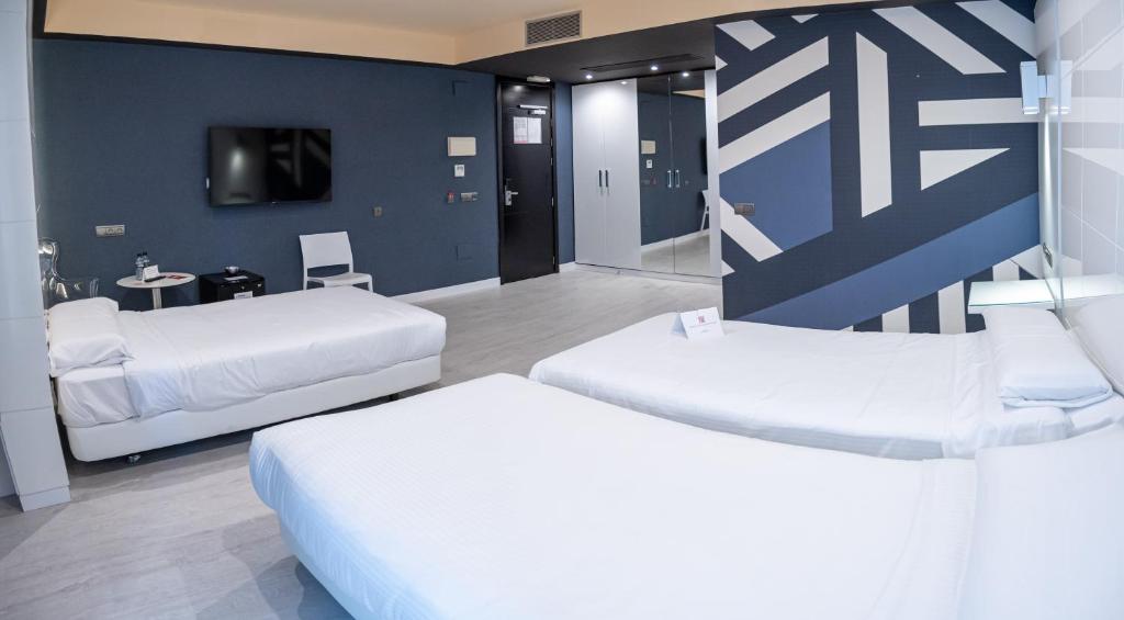 Standard, Single, Double Bed