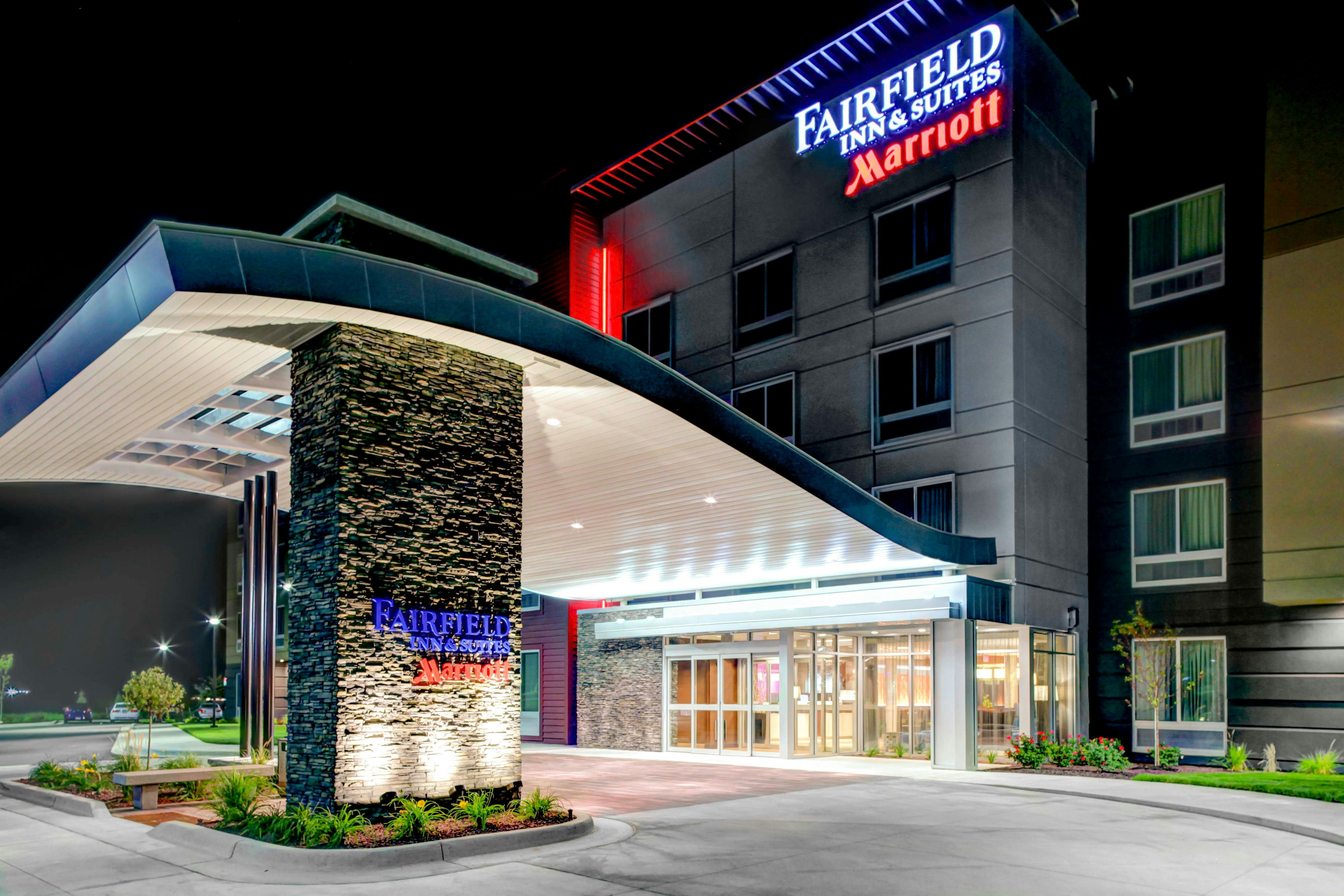 Fairfield Inn Suites Lansing At Eastwood in LANSING - MI