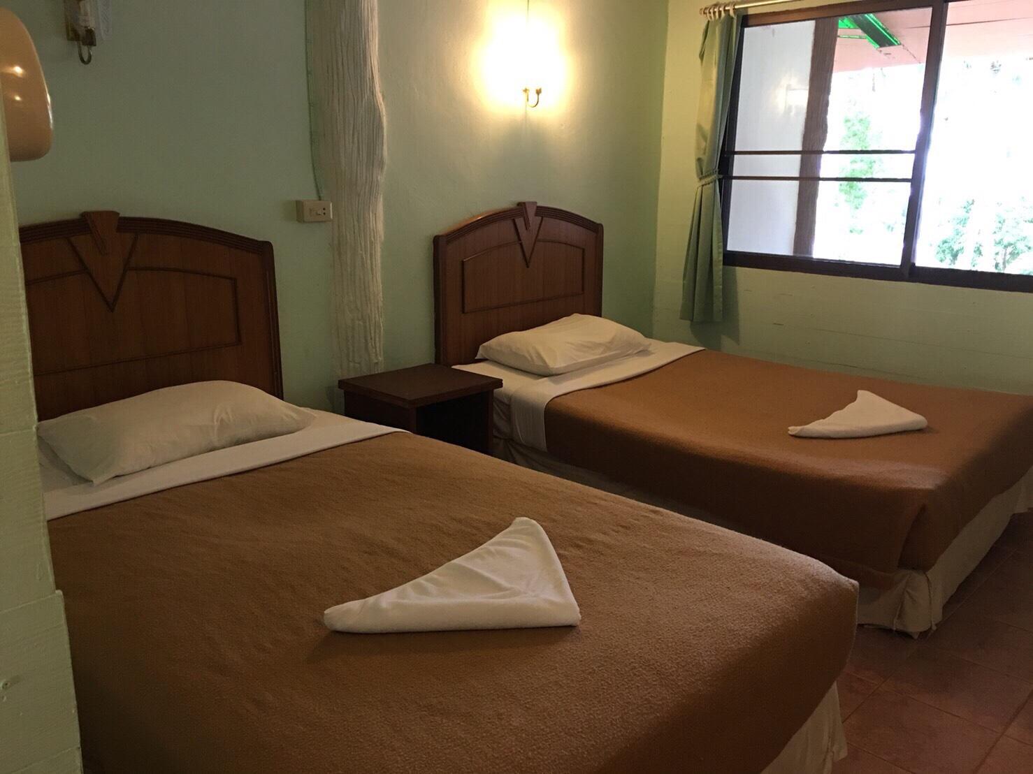 Room, with Fan