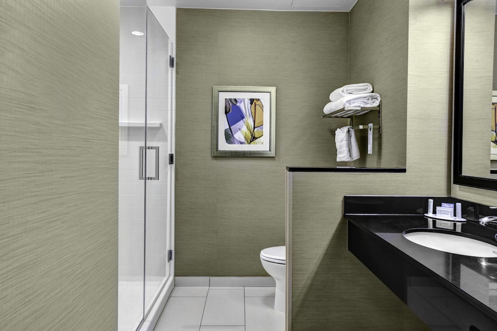Fairfield Inn Suites Lansing At Eastwood 11/28