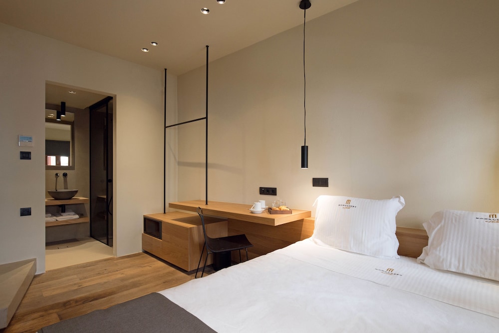 Portou House 9/42
