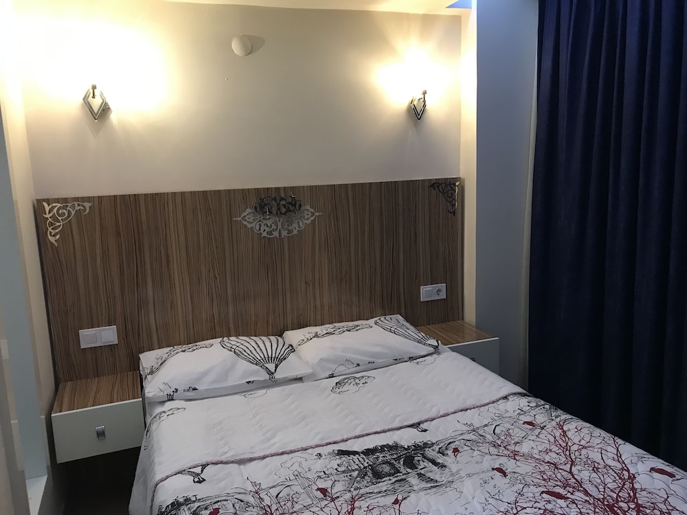 Siesta Apart & Hotel 12/47
