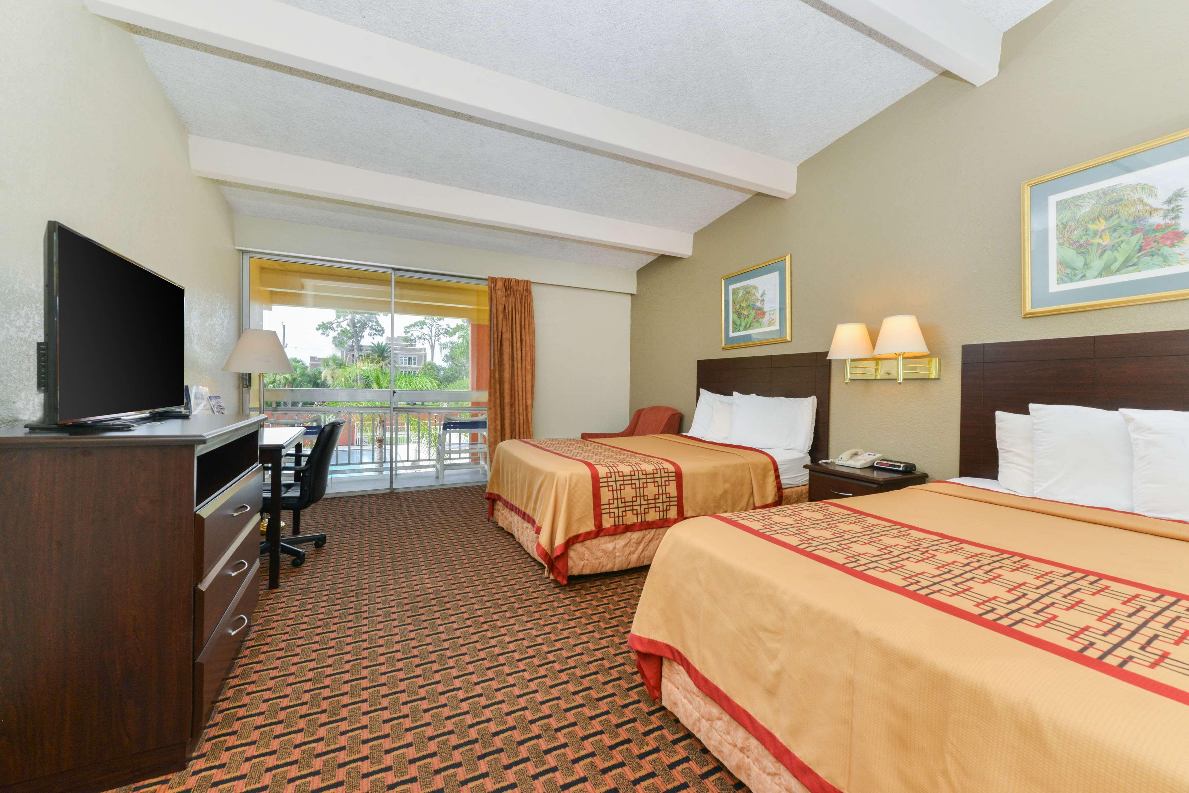 ROOM, 2 DOUBLE BEDS, BALCONY OR PATIO