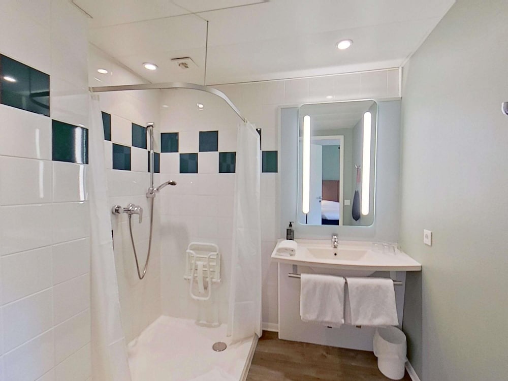 Ibis Vannes 9/59
