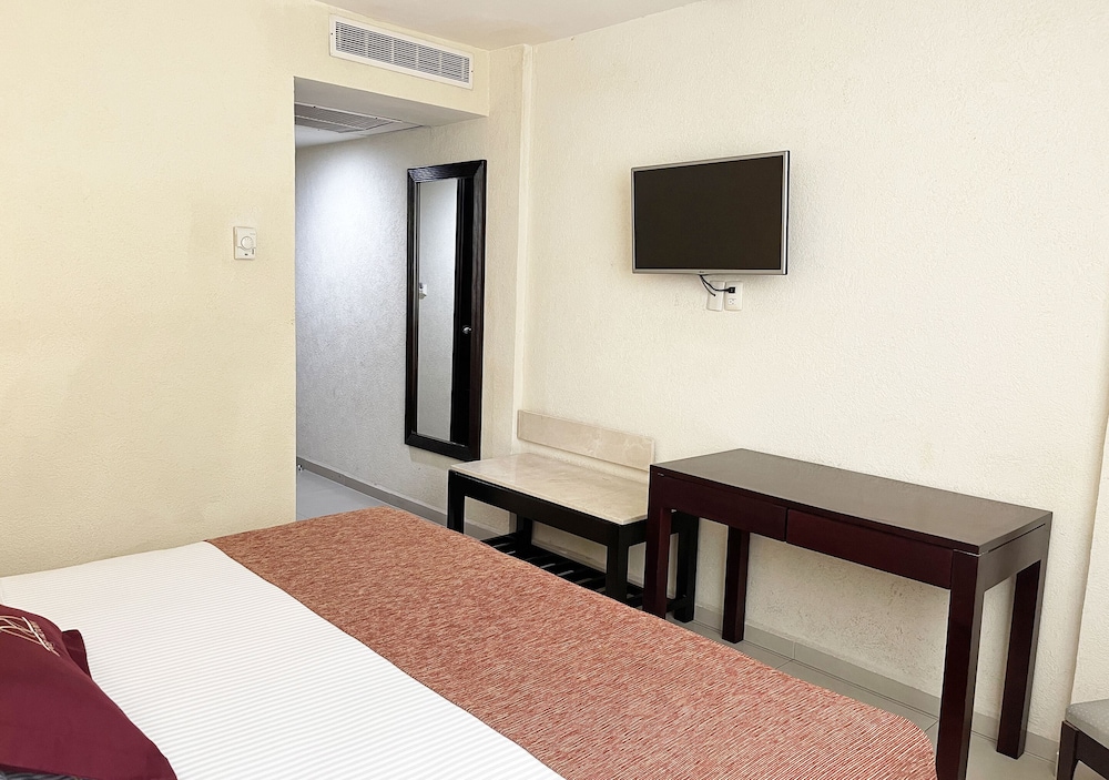 Hotel Victoria Poza Rica 7/54