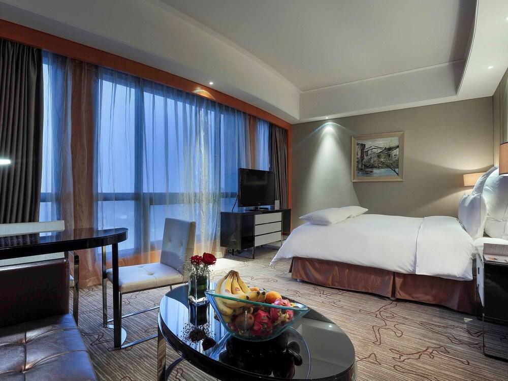 Pullman Anshan Time Square 17/73