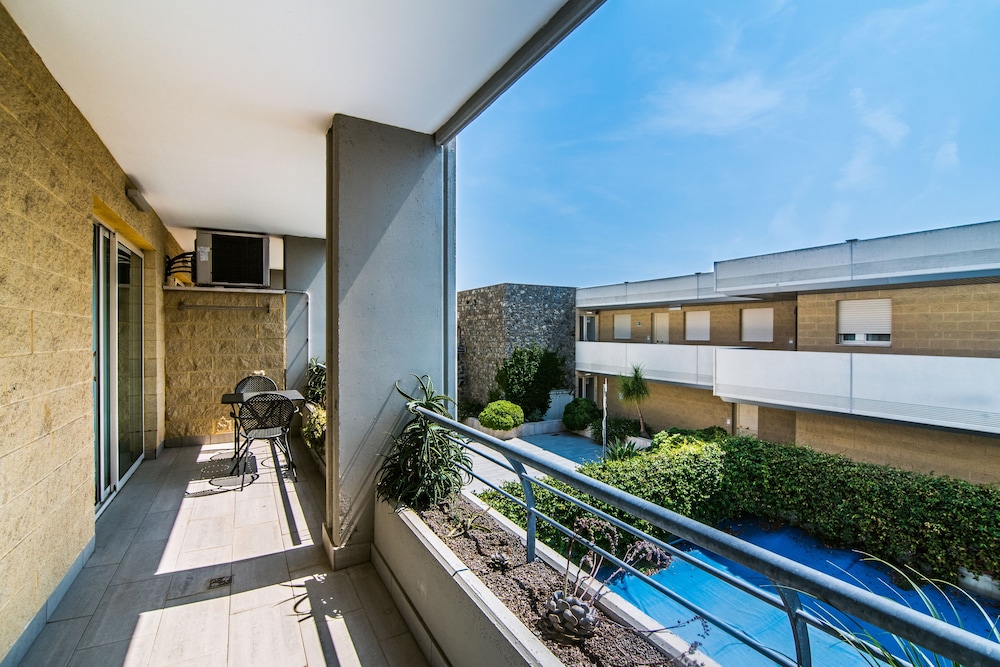 Aregai Marina Hotel Residence 29/67