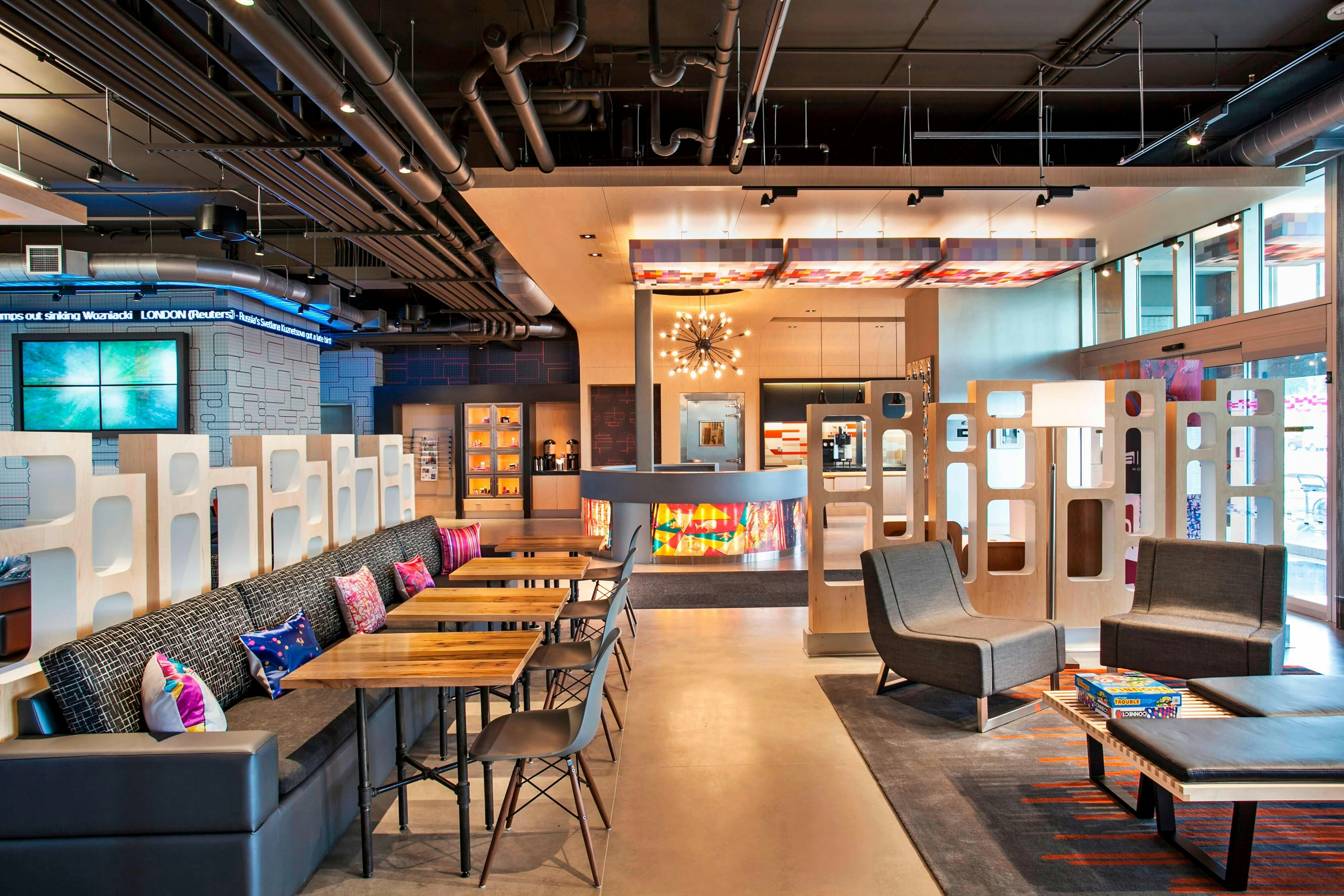 Aloft Syracuse Inner Harbor 19/29