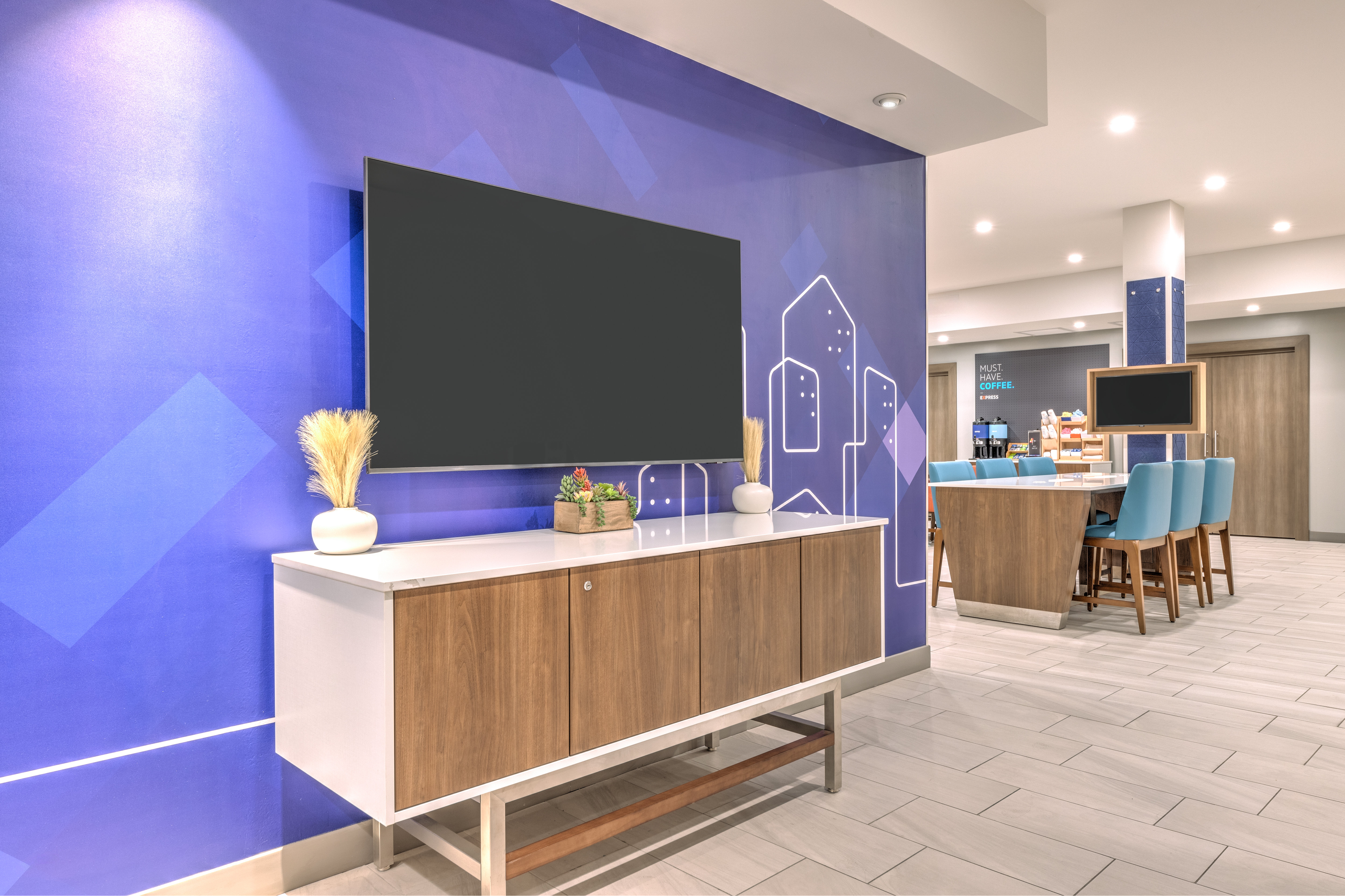 Holiday Inn Express & Suites Austin Airport East 10/44