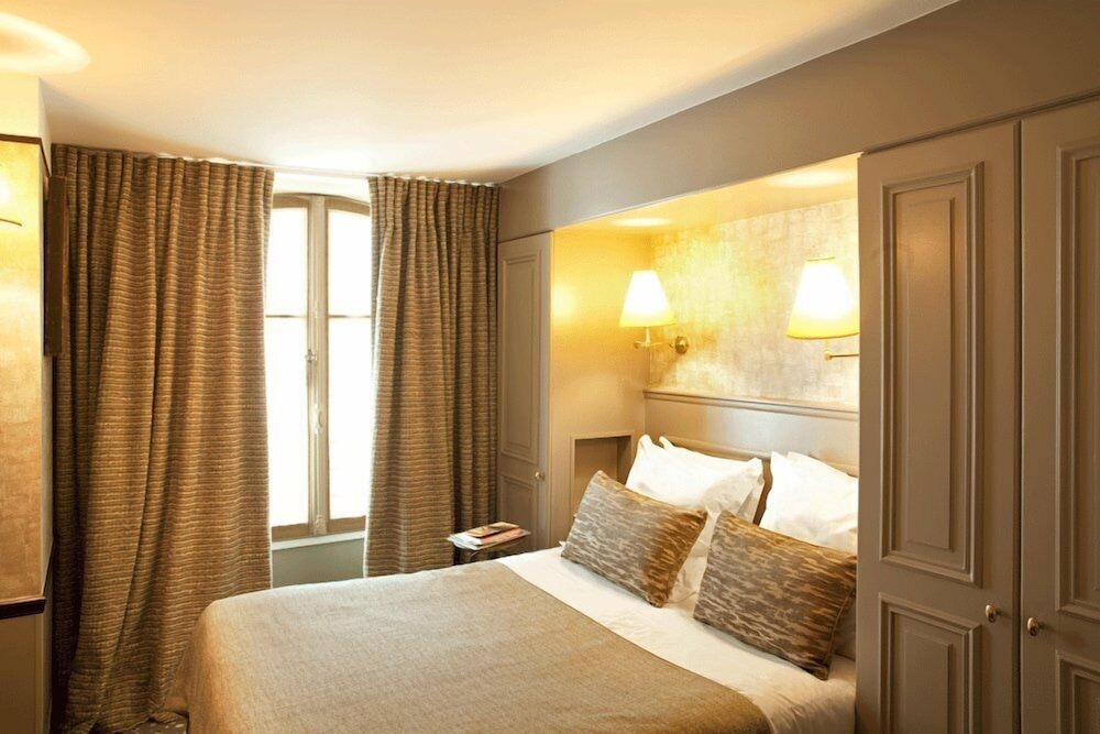 Hotel Therese 9/69