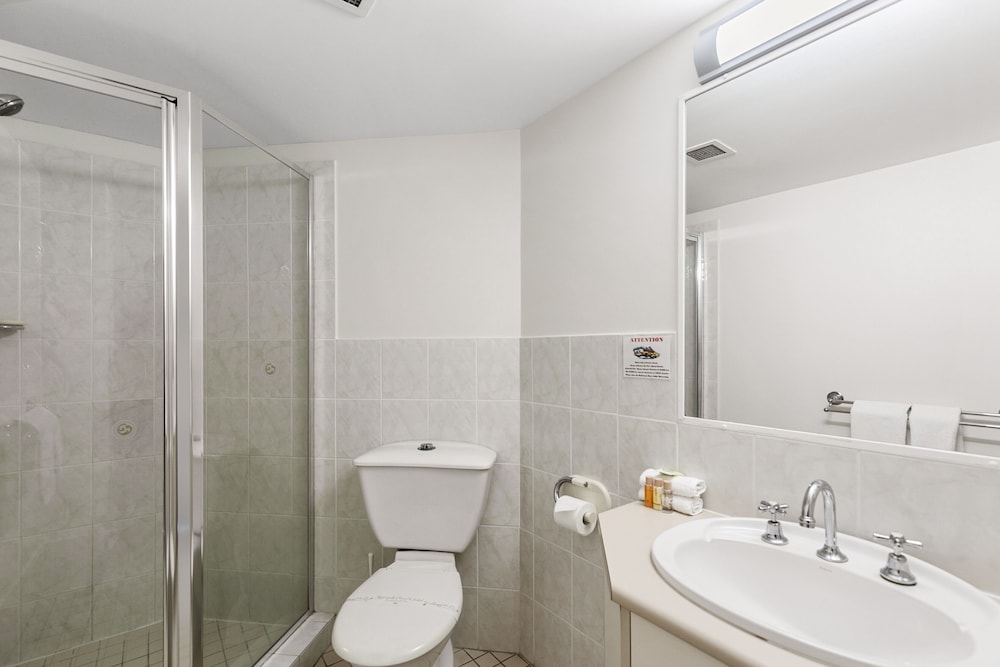 WHITE CREST LUXURY APARTMENTS 41/50