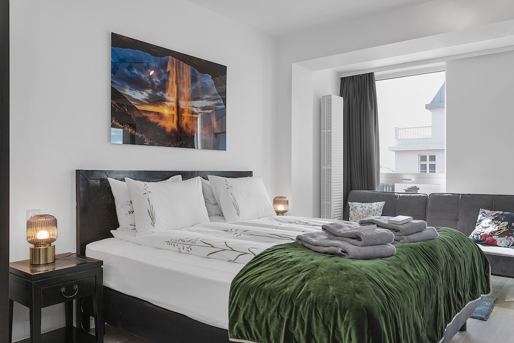 City Center Hotel 24/77