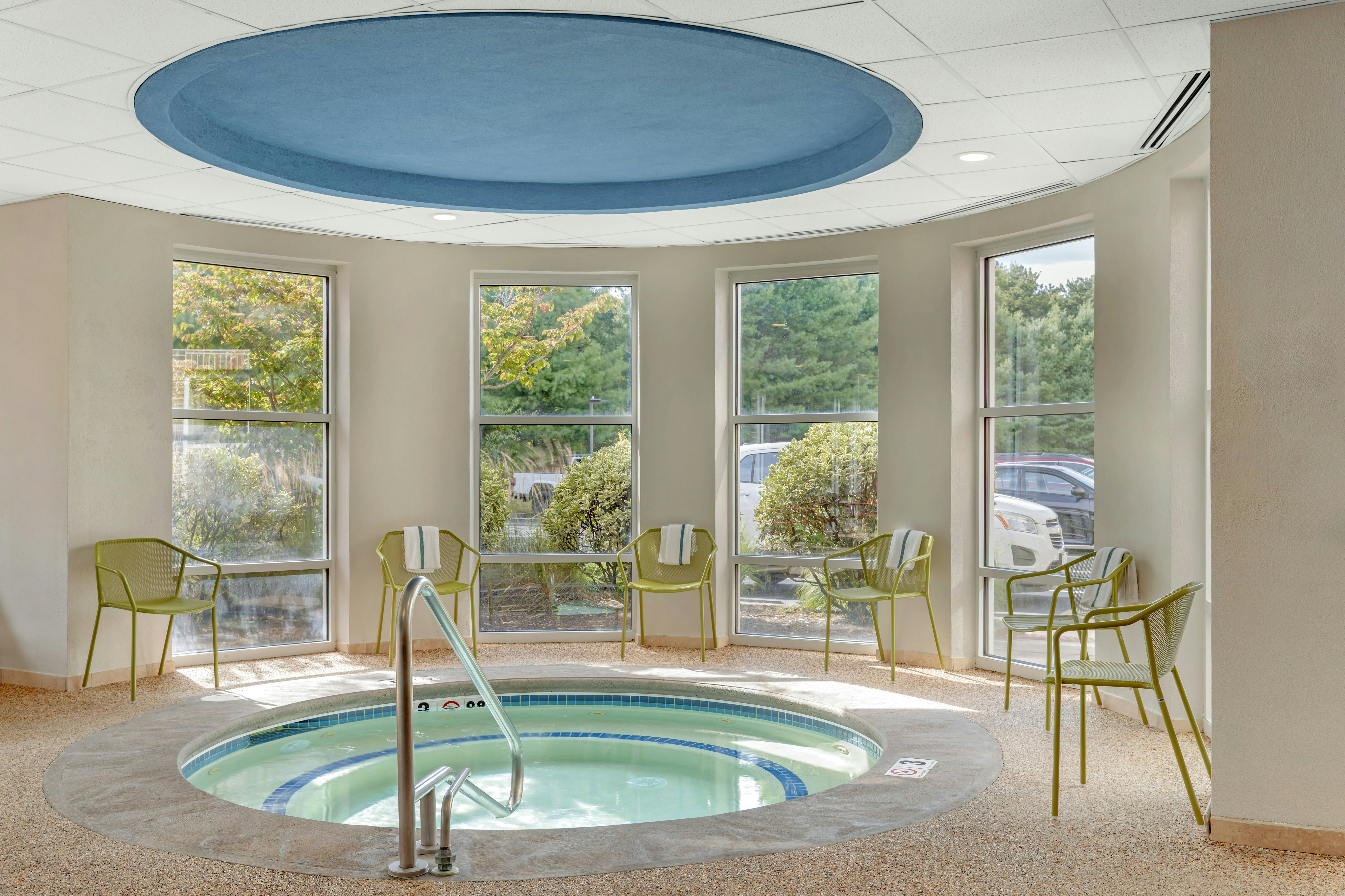 Hampton Inn & Suites Plymouth 13/25