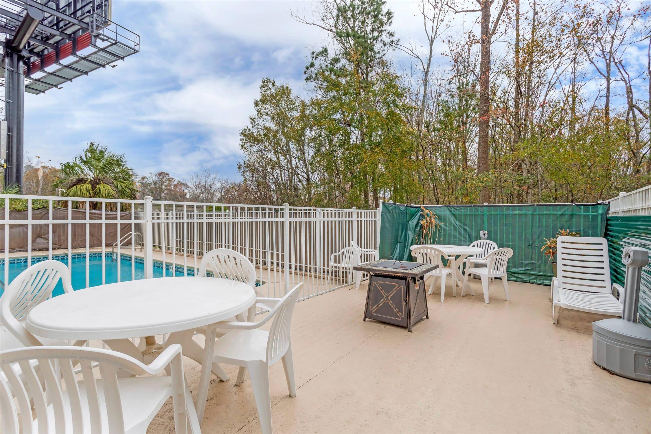 Country Inn & Suites by Radisson, Jacksonville - Orange Park 33/34