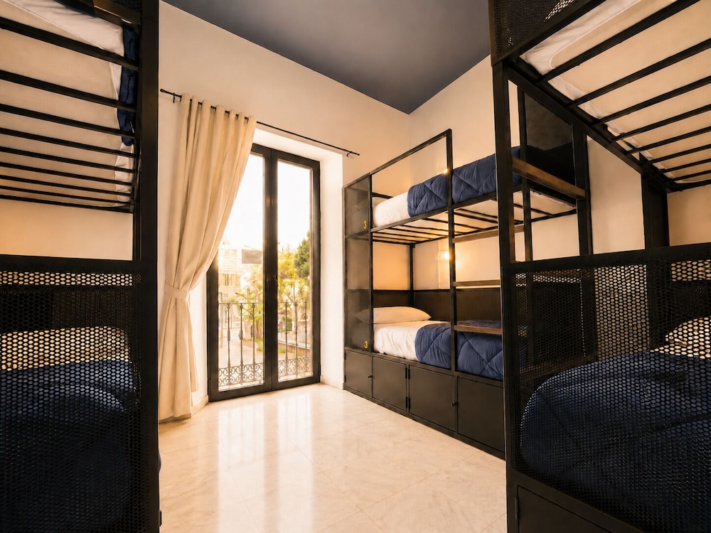 Oasis Backpackers Hostel Sevilla 33/45