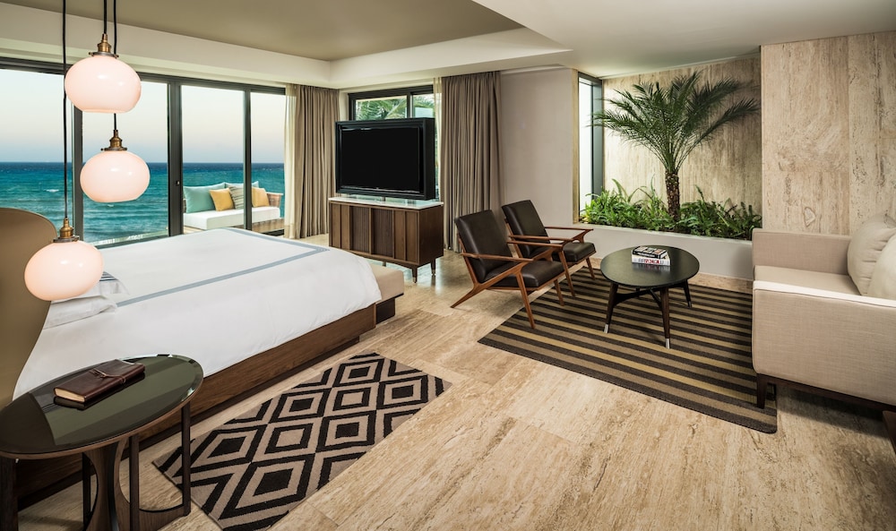Thompson Playa Del Carmen Beach House 34/37