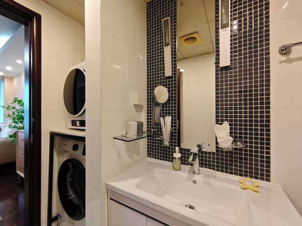 World Union Service Apartment Cosmo 72/72