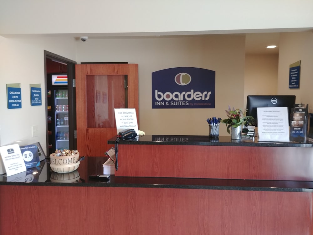 Boarders Inn and Suites Broken Bow 10/43