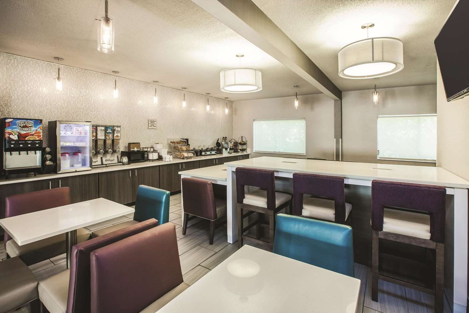 La Quinta Inn Indianapolis North at Pyramids 32/43