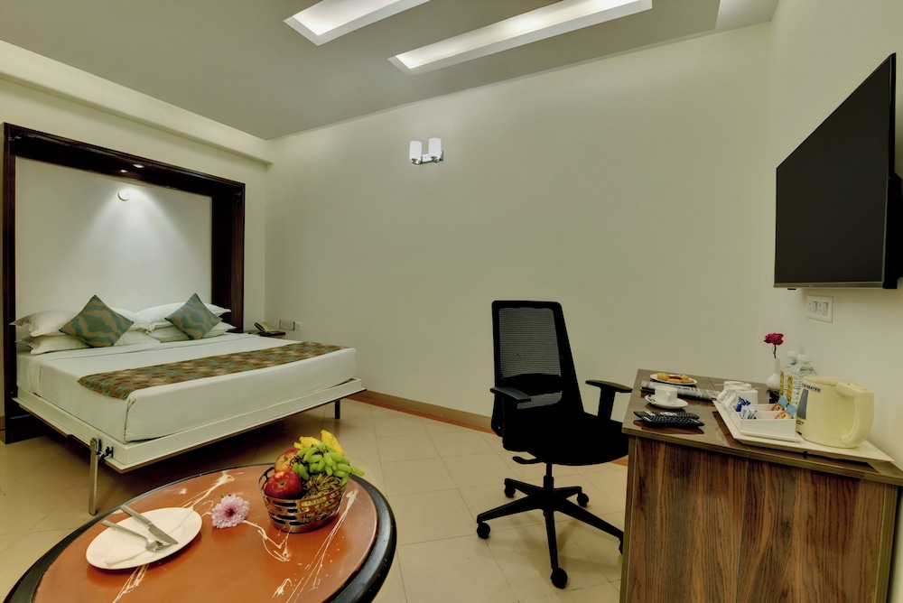 COMFORT INN VIJAY RESIDENCY 18/42