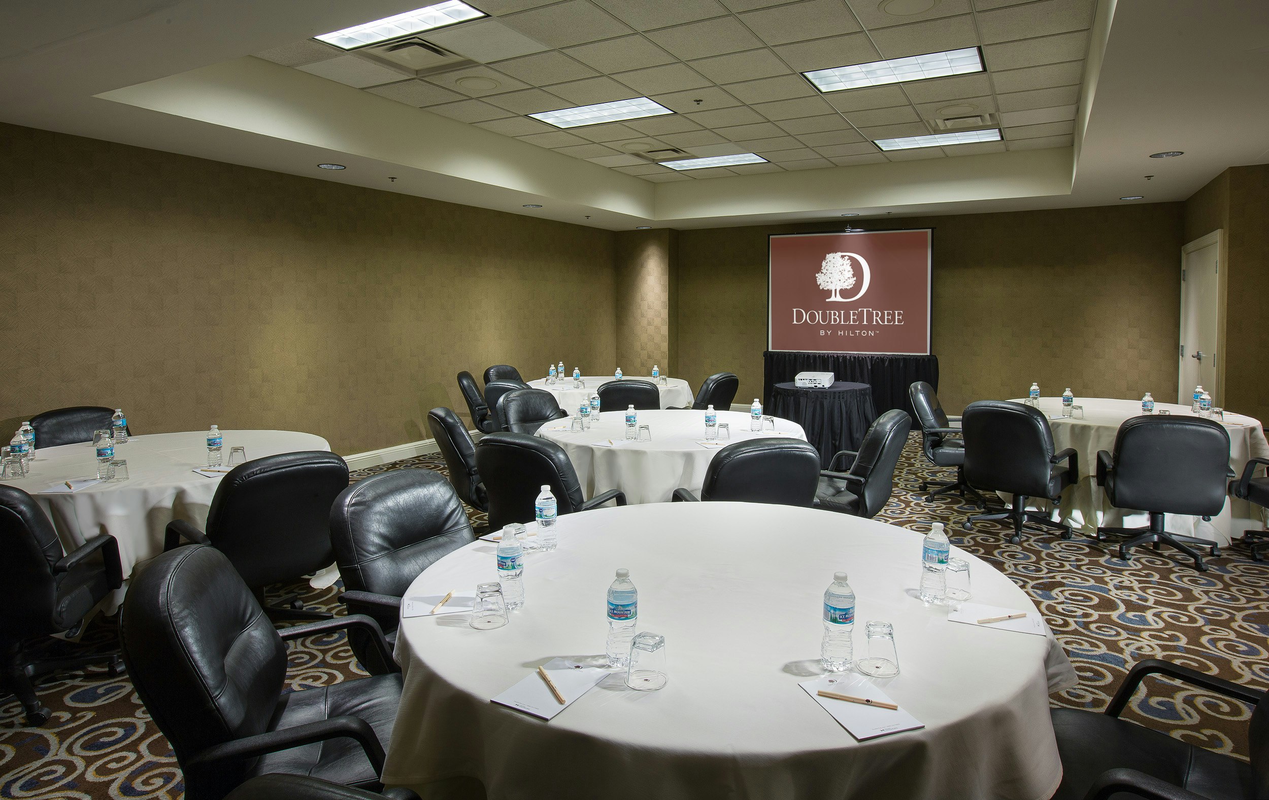 Doubletree Hotel Chicago O Hare Airport Rosemont 78/85