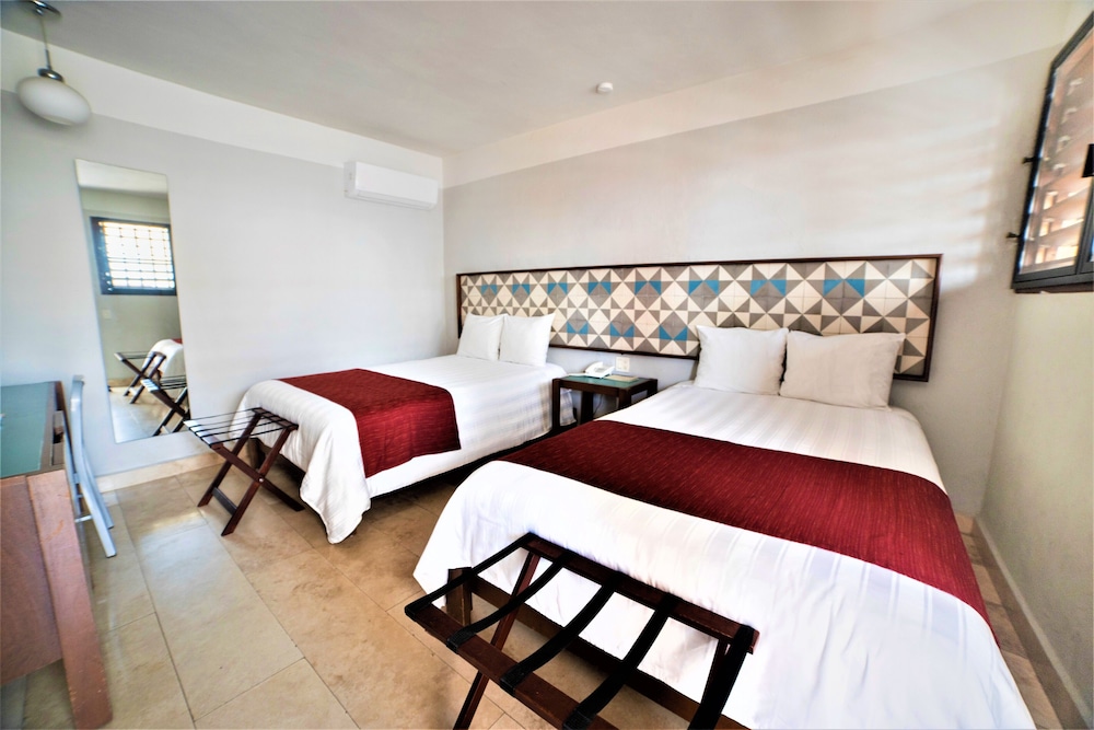Hotel Caribe Merida Yucatan by Kavia 10/49