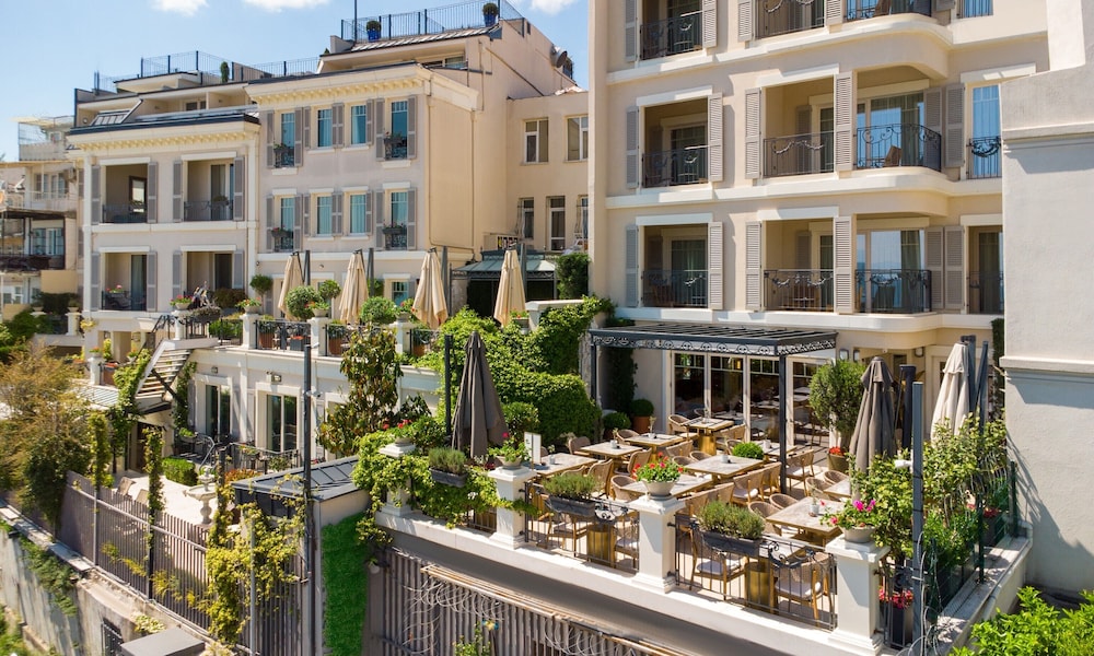 Mula Hotel 5/50