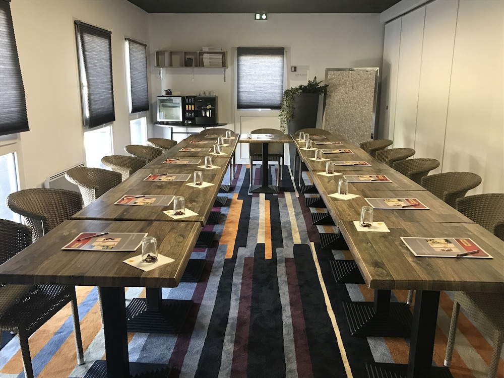 Kyriad Direct Agen-Castelculier 35/41