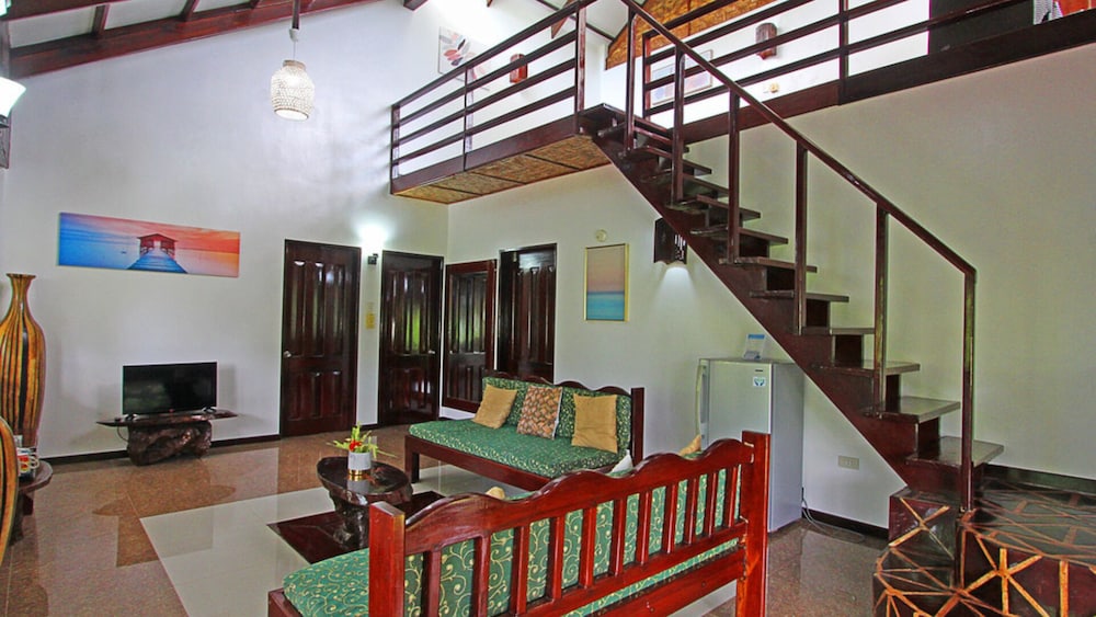 Ocean 101 Beach Resort 27/50