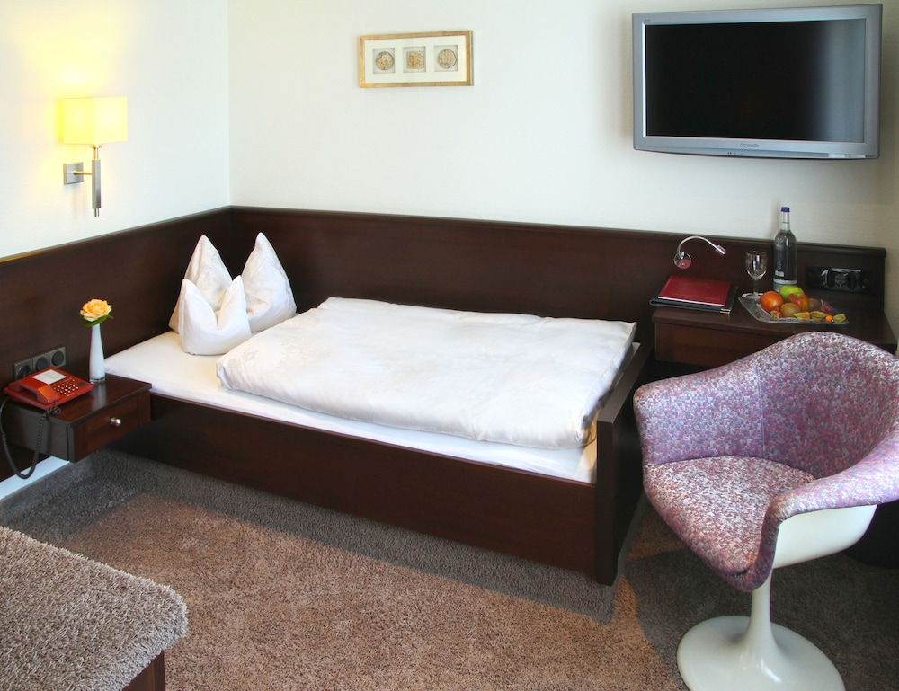 RUTERS PARKHOTEL 12/50