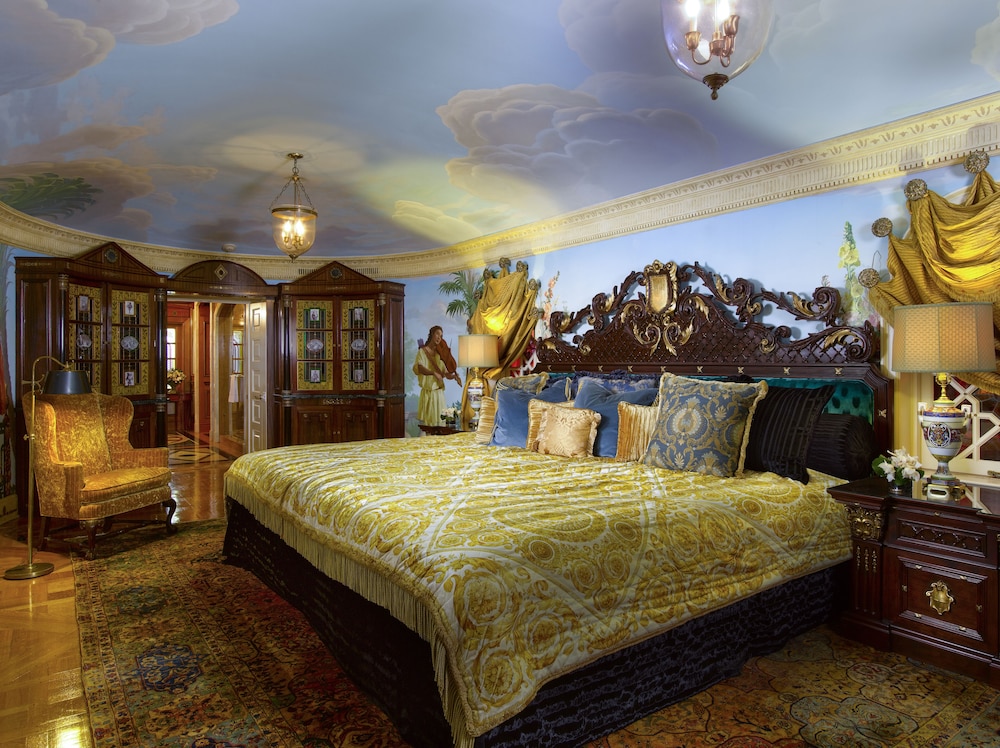 Master, King Bed