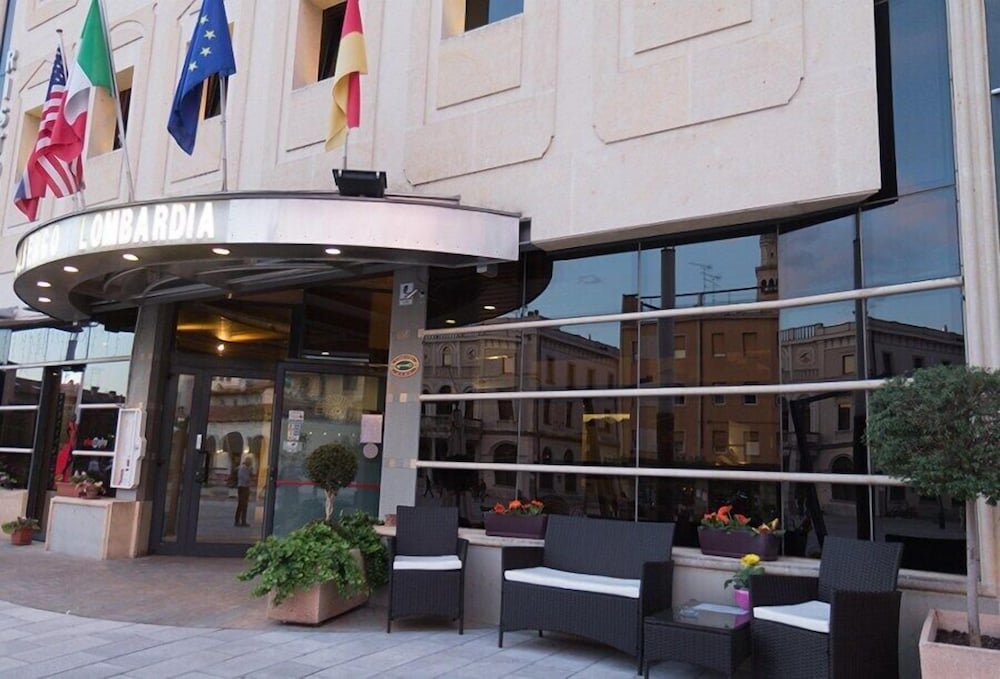 HR Hotel 4/28