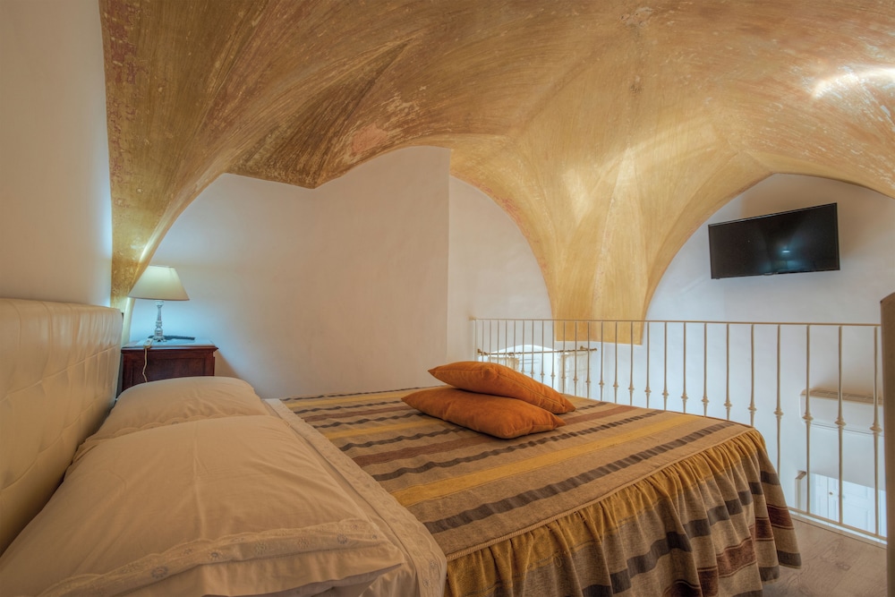 Relais Palazzo Vaglio 22/70