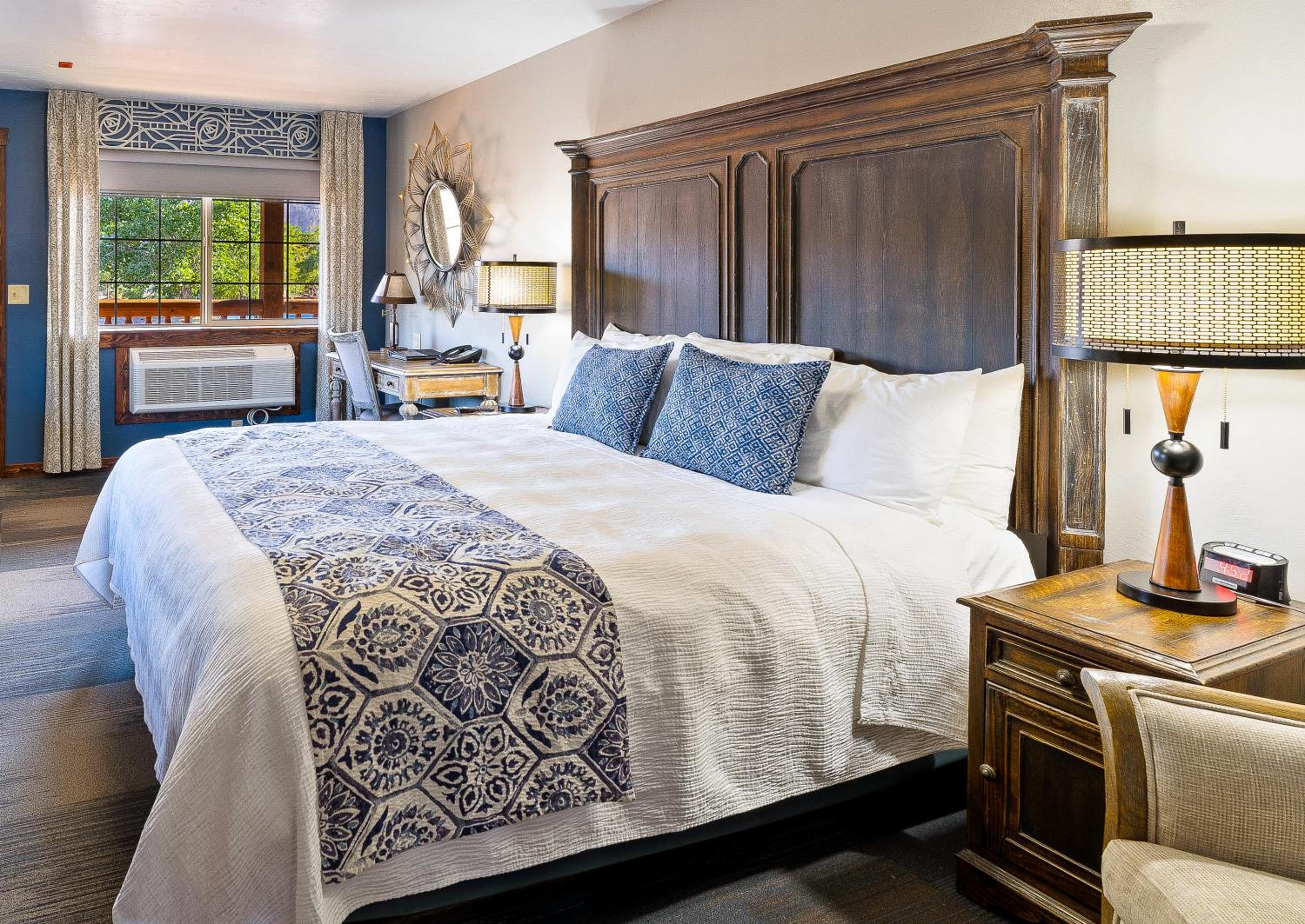 Superior, King Bed 4/7