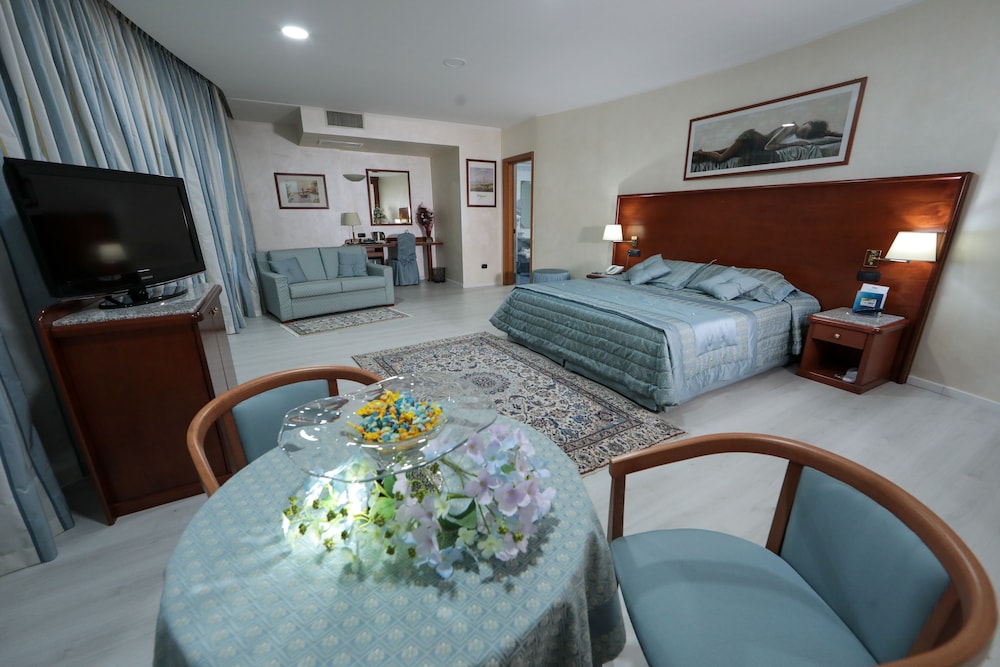 Edra Palace 32/75