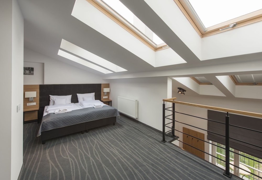 MEZZANINE, DELUXE, APARTMENT, BALCONY