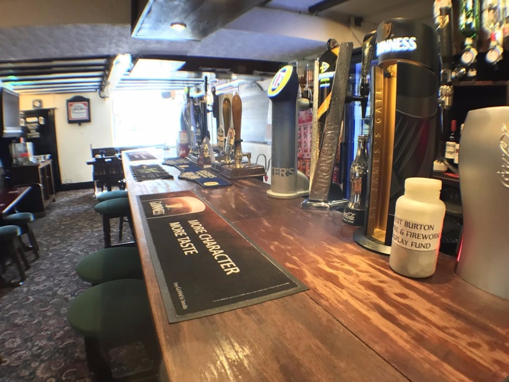 The Fox & Hounds Inn 14/35