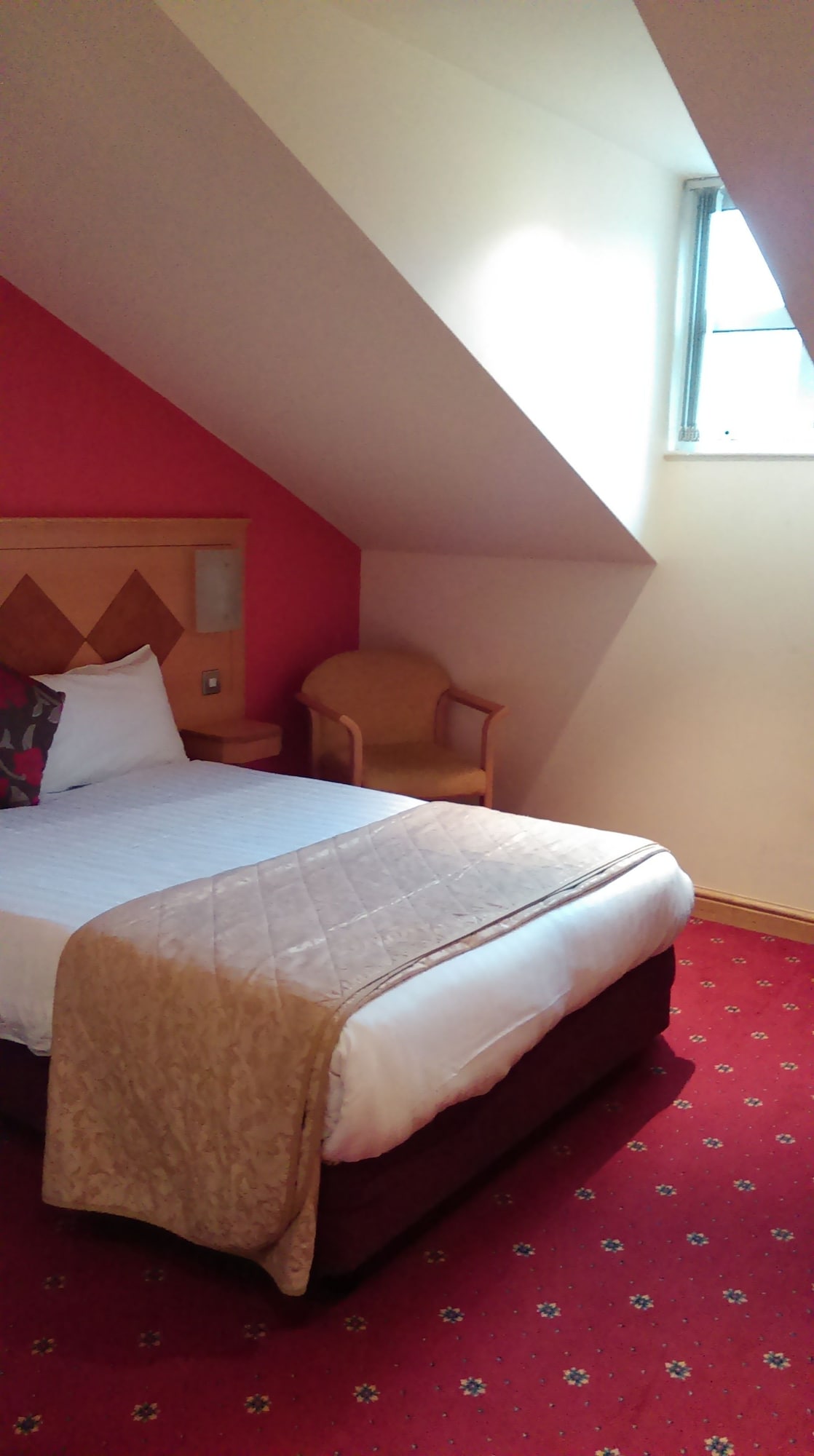 ECONOMY, DOUBLE BED