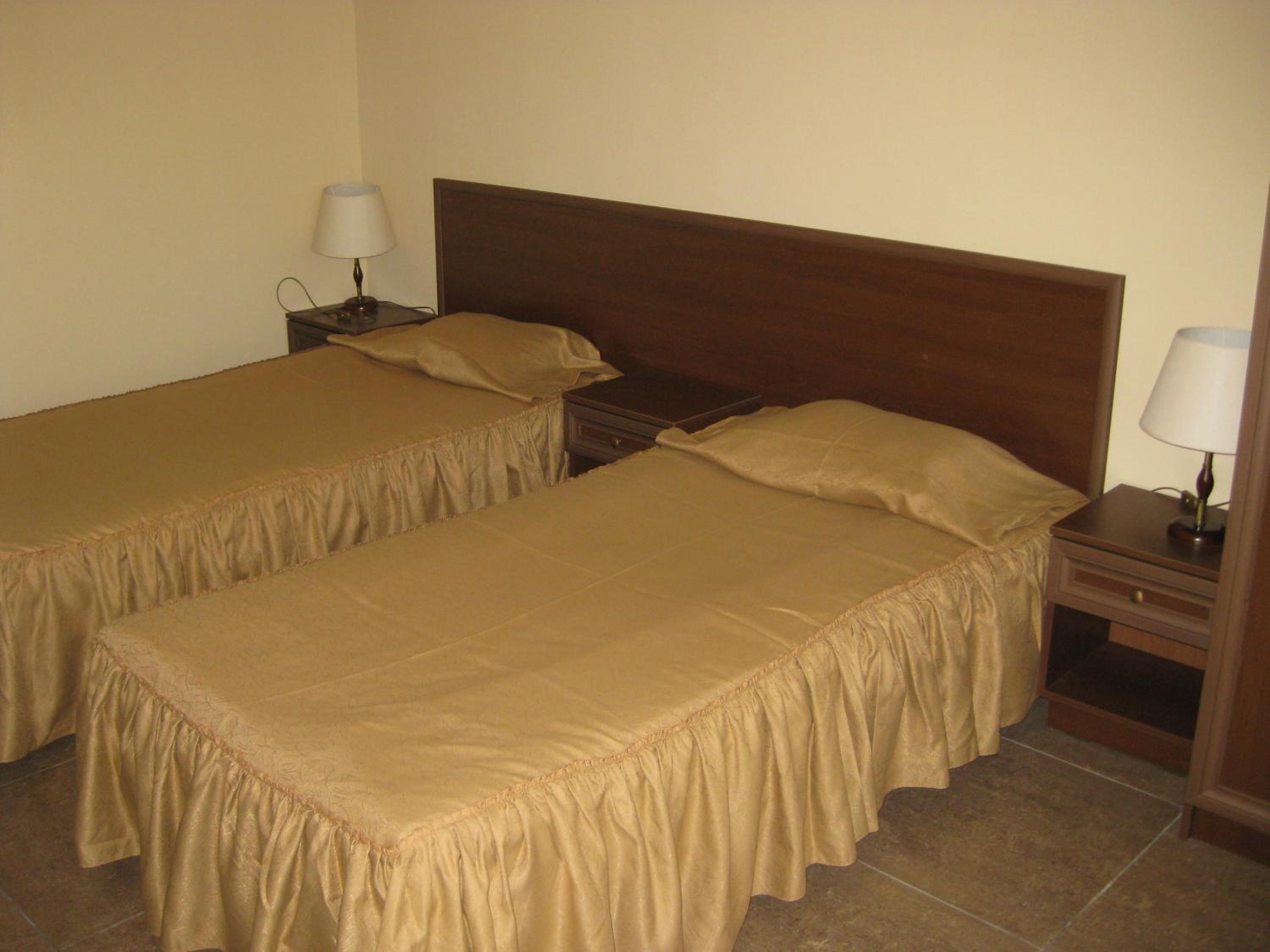 Villa Aurora 12/50
