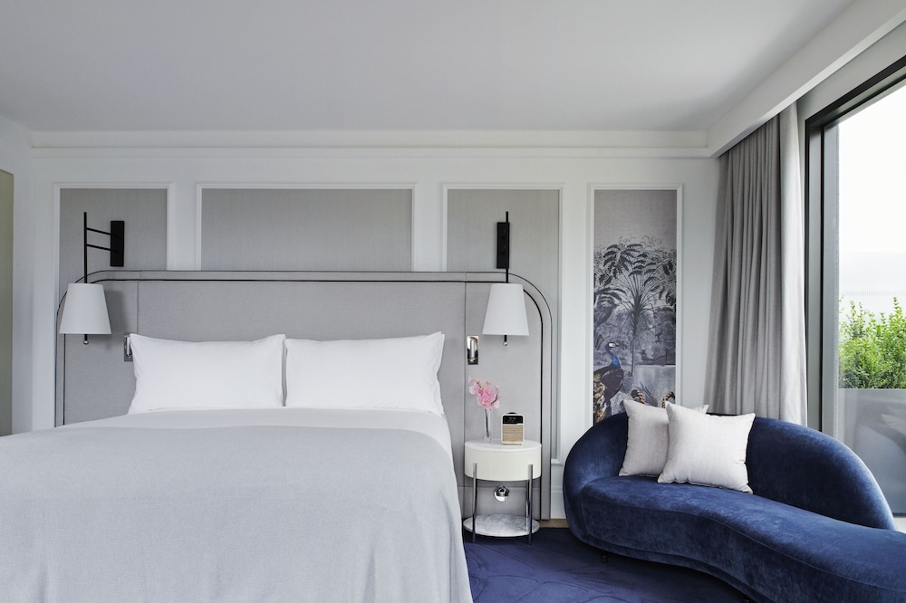 room, terrace