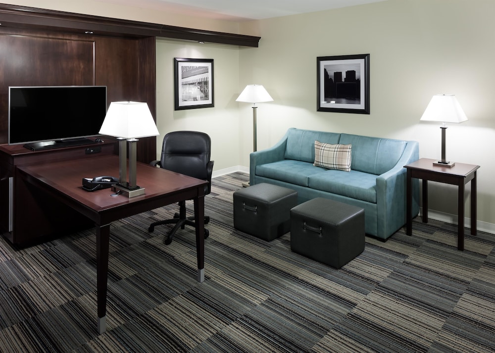 Hampton Inn Suites By Hilton Omaha Downtown 33/46