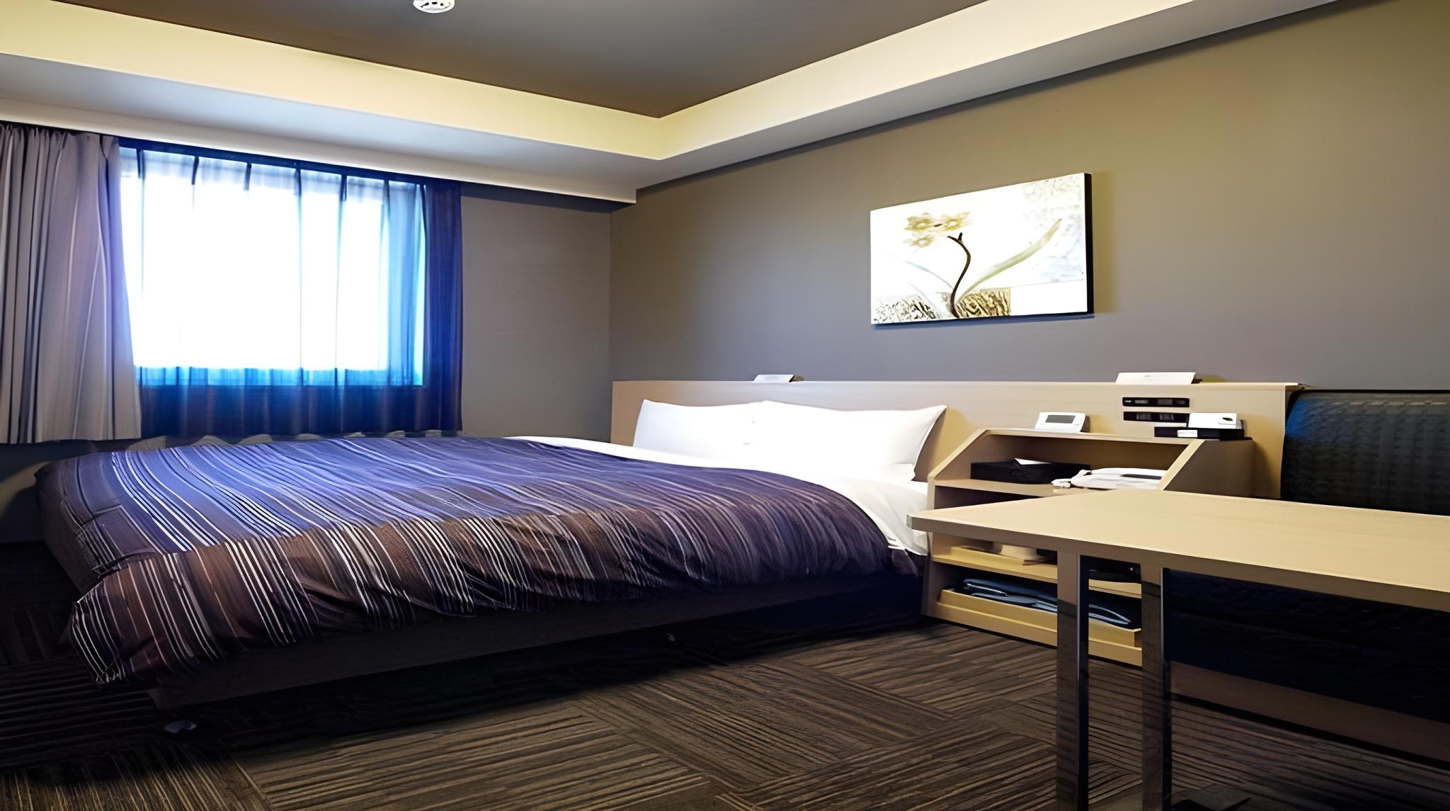 Semi Room, Standard, Semi Double Bed, Smoking