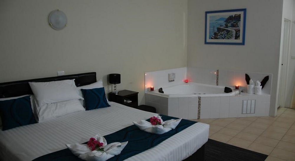 Sanctuary Resort Motor Inn 22/30