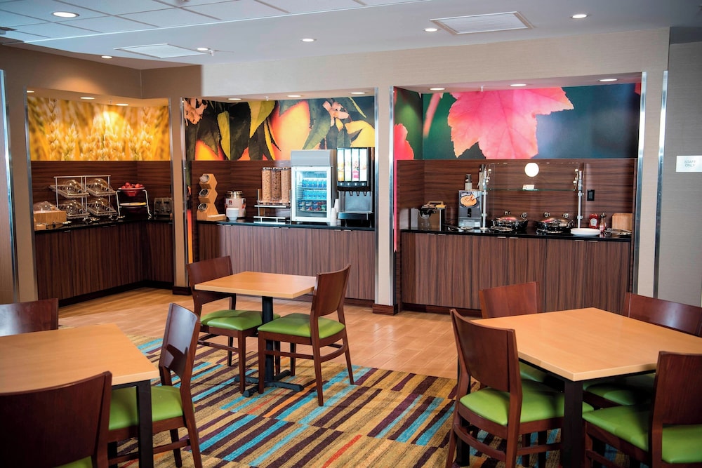 FAIRFIELD INN & SUITES CINCINNATI UPTOWN/UNIVERSITY AREA 37/50