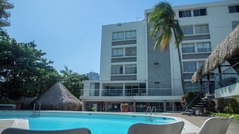 Hotel Bahia 4/43