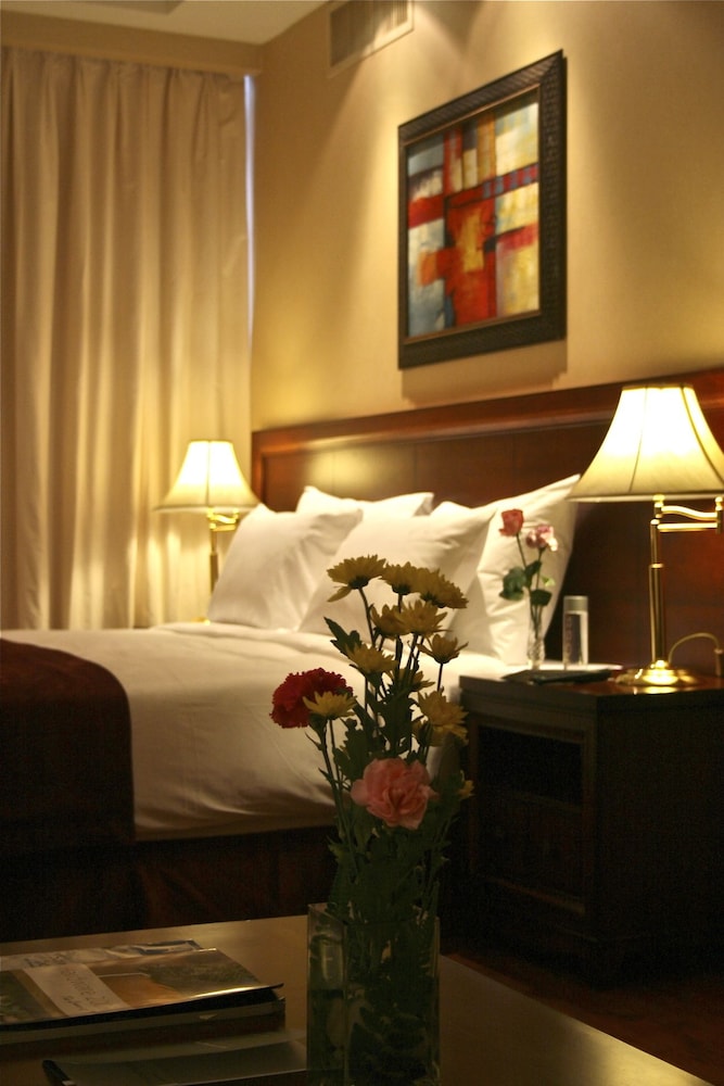 Trianon Hotel 33/63