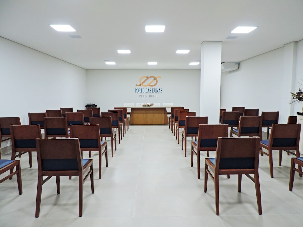 Porto das Dunas Boutique Praia Hotel 34/37